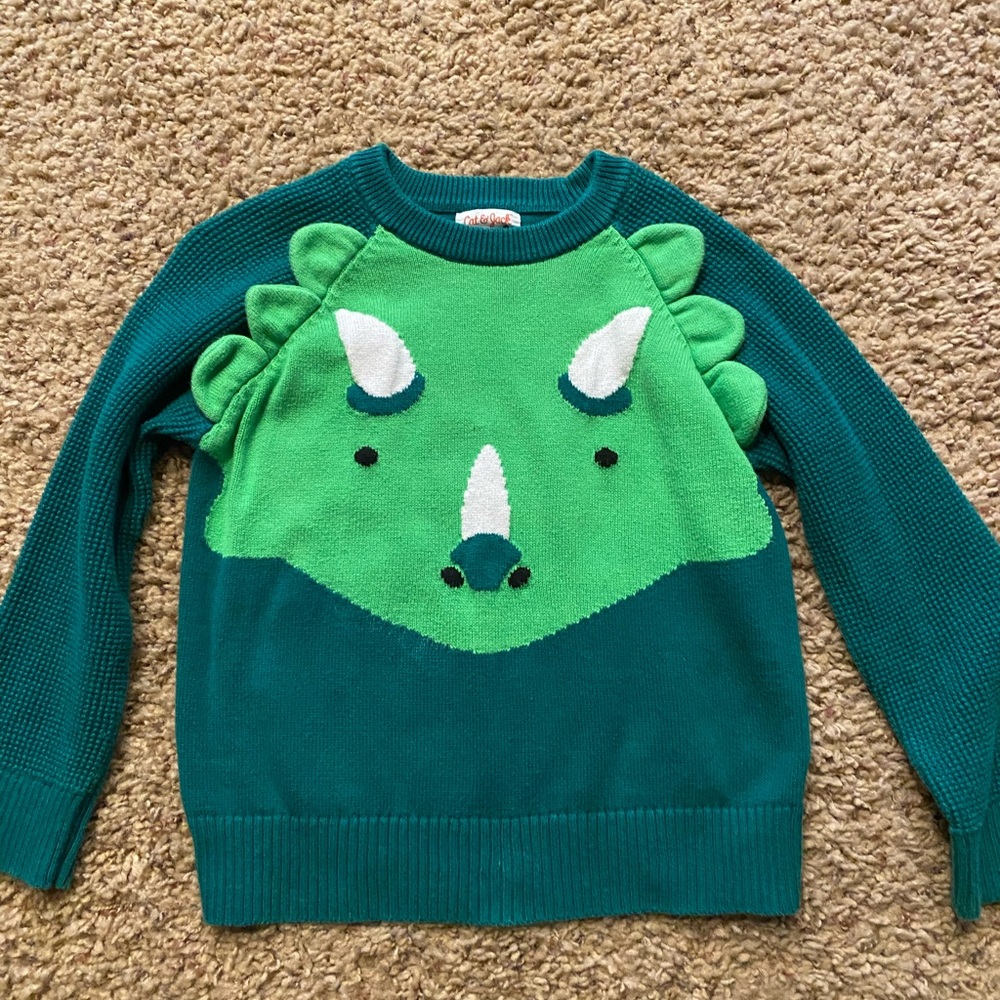 SOLD☑️🔴4 sweaters all in great condition!